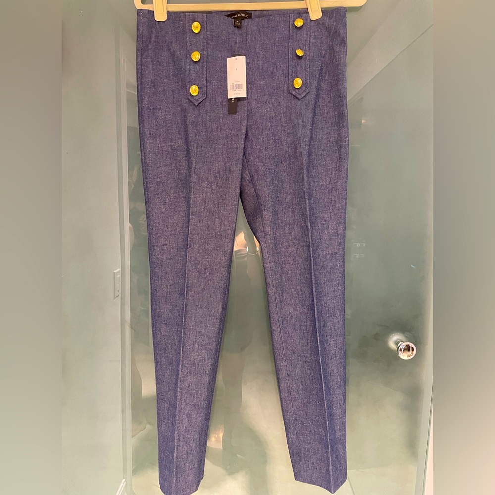 SUMMER TIME !!Banana Republic NWT Navy Pants Gold Buttons Size 4 28inches inseam